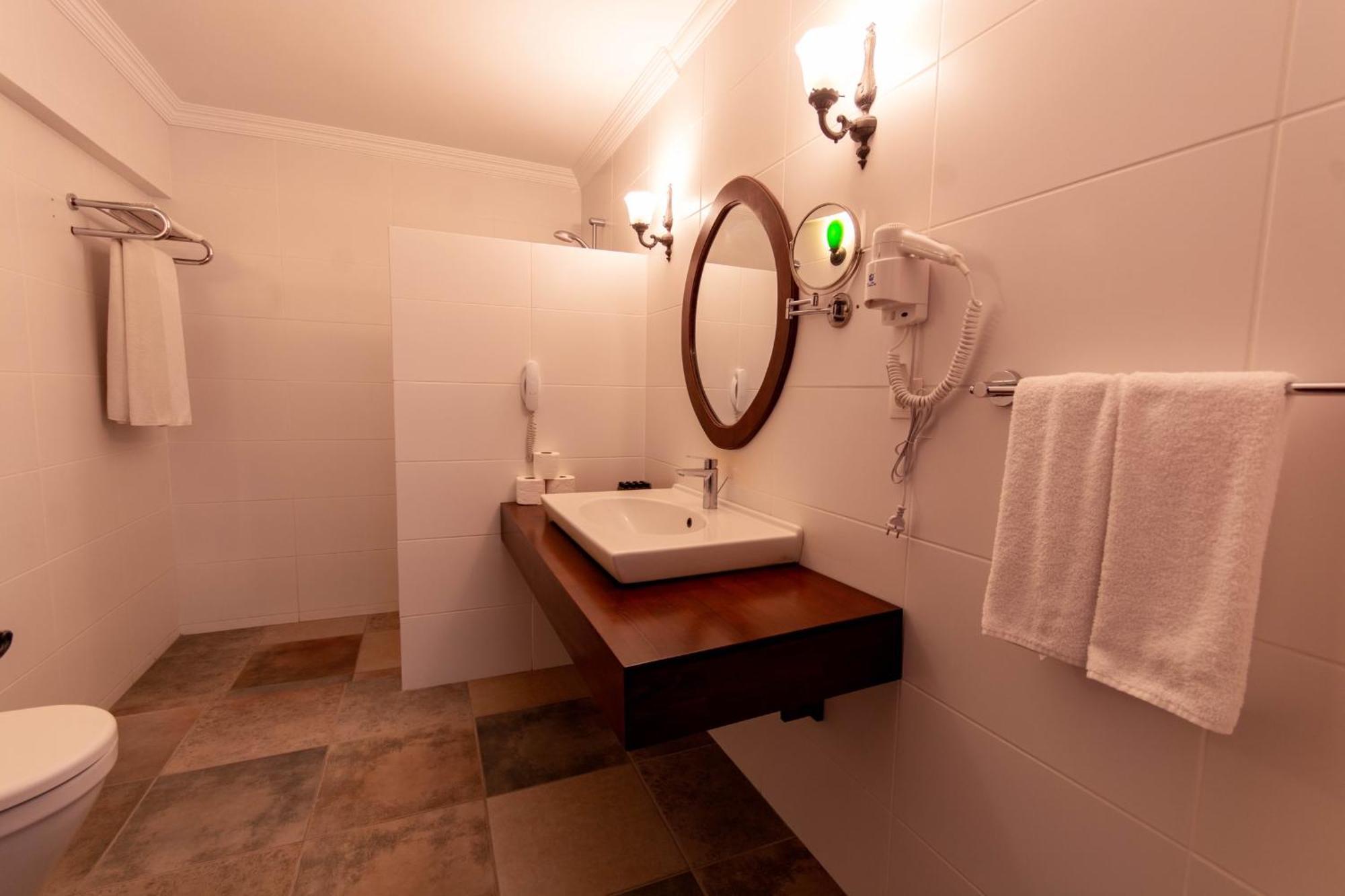 Maris Butik Hotel ทูรุนช์ ภายนอก รูปภาพ